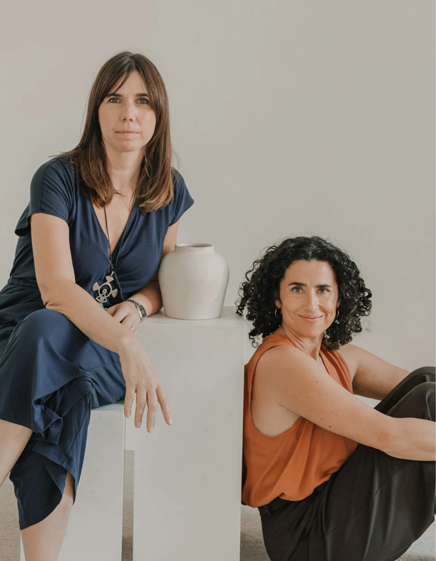 Marta and Laura, psychologists and founders of Calma de Ser